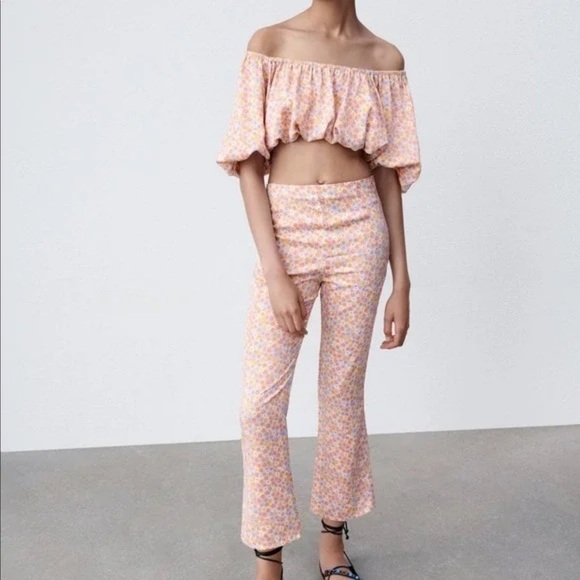 Zara Satin Effect Floral Crop Top Off-The-Shoulder Puff Shoulder Size S New - Picture 4 of 11